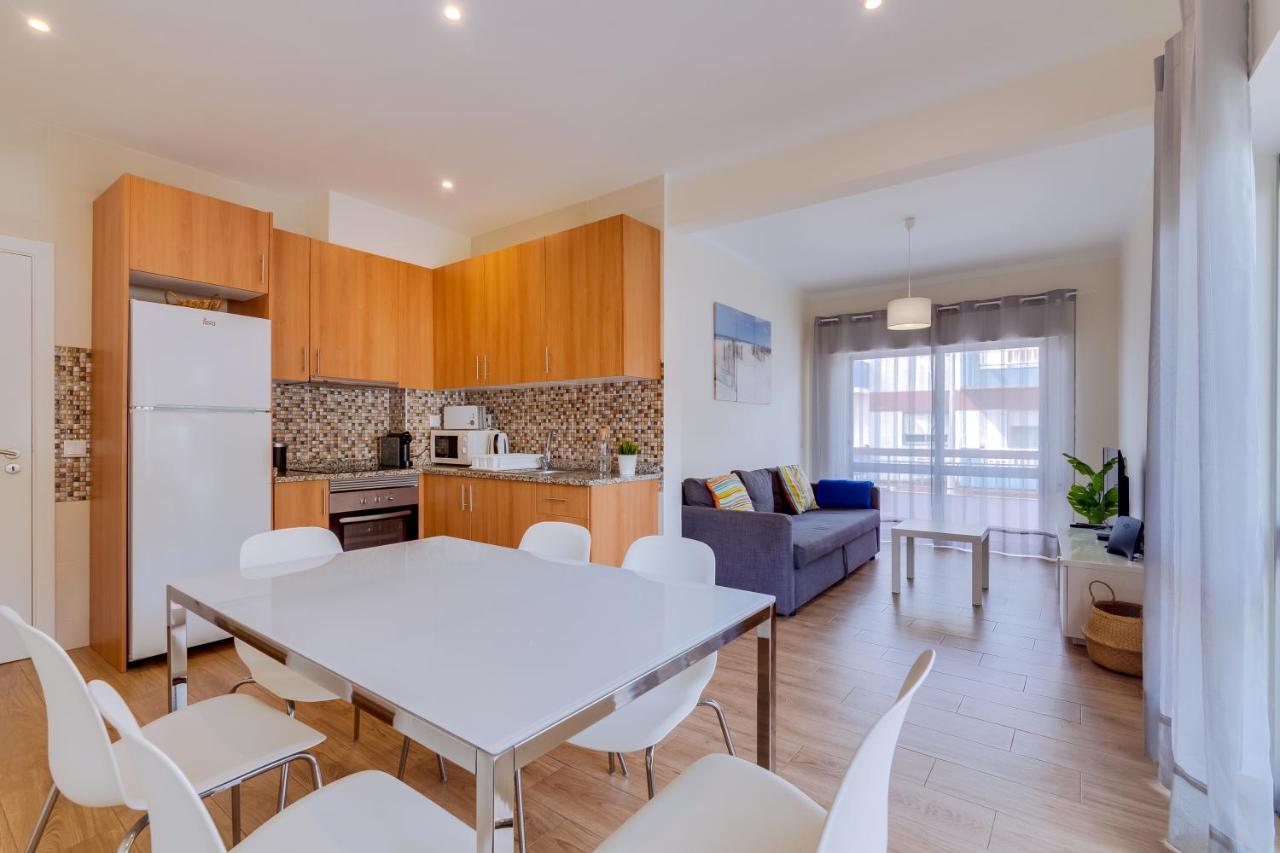 Quarteira 2Br - Near The Beach At Homesbyfc Экстерьер фото